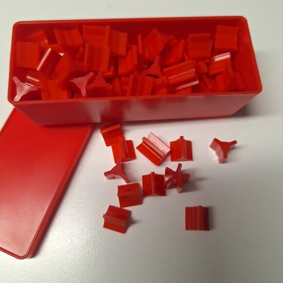 Red Castle Risk 1990 Board Game Replacement Pieces Tokens Plastic Case Box - Picture 5 of 5